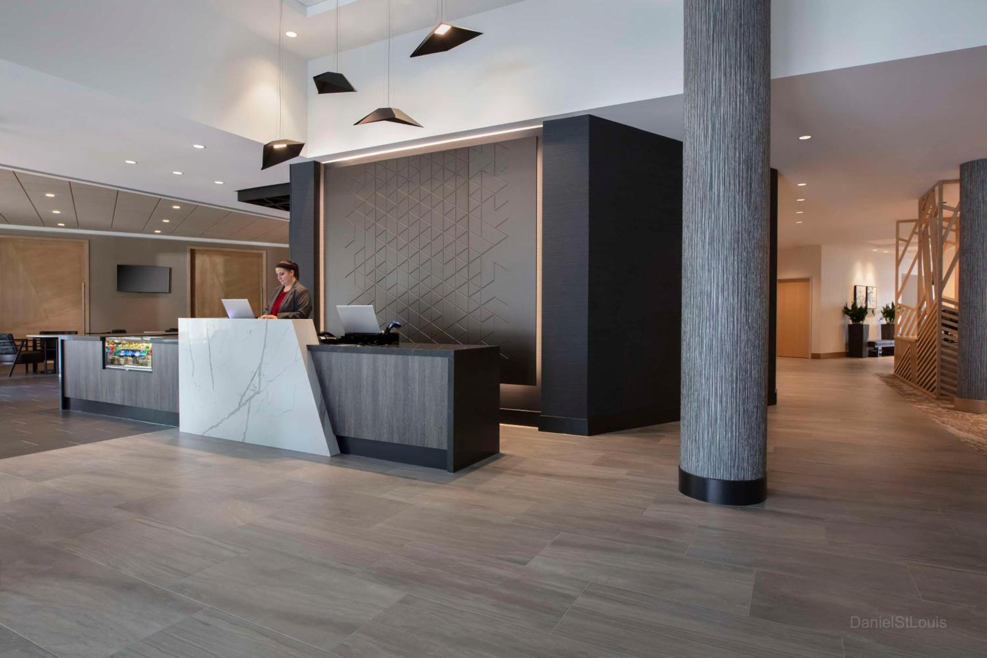 Hyatt Place Moncton-downtown 3*
