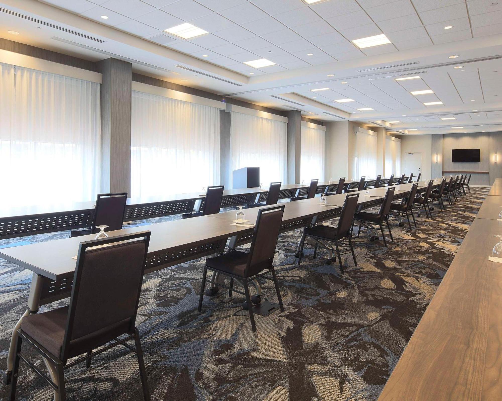 Hyatt Place Moncton-downtown Hotel 3*